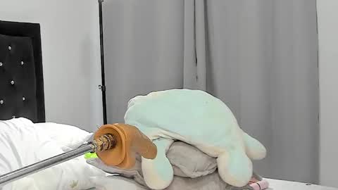 Alisson Summers online show from February 18, 12:06 pm