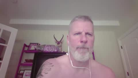 Snapshot of kinky_keven chatting on September 22, 5:37 pm kinky_keven online show from September 22, 5:37 pm
