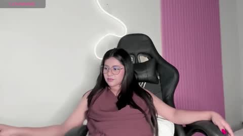 kinky yeyns online show from April 25, 12:46 am