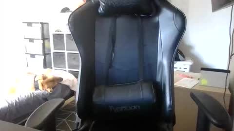 Horny Bloomy online show from November 20, 6:57 am