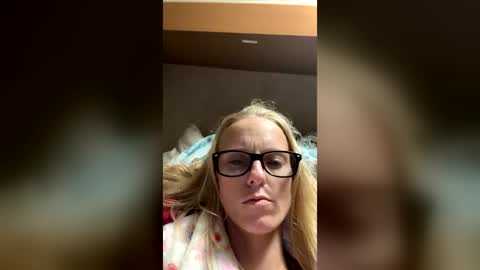 Snapshot of kinkycheeks101 chatting on July 20, 10:39 am Kinkycheeks101 online show from July 20, 10:39 am