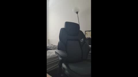 Snapshot of kinkycouple1789 chatting on December 5, 6:11 pm Maysie and Hunter online show from December 5, 6:11 pm