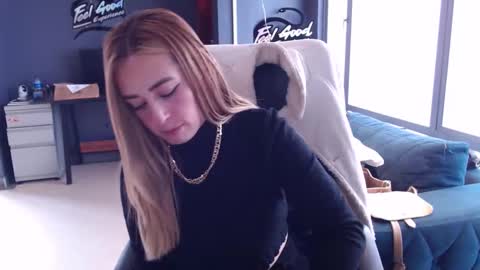  Sara  online show from March 26, 6:35 pm