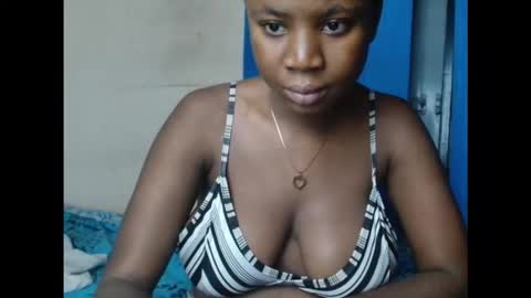 Snapshot of kinkyjuicexx chatting on September 16, 7:48 pm kinkyjuicexx online show from September 16, 7:48 pm