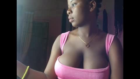 Snapshot of kinkyjuicexx chatting on October 9, 5:33 pm kinkyjuicexx online show from October 9, 5:33 pm