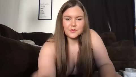 Snapshot of kinkykelly125 chatting on October 28, 7:05 pm kinkykelly125 online show from October 28, 7:05 pm