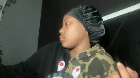 Bunniii online show from February 6, 6:29 am