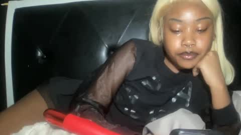 Bunniii online show from February 10, 9:58 am