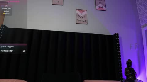 Snapshot of kinkywildmilf chatting on May 22, 2:19 am kinkywildmilf online show from May 22, 2:19 am