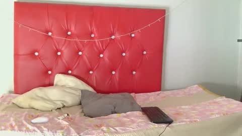 Snapshot of kinkyxstallion chatting on April 12, 8:08 am kinkyxstallion online show from April 12, 8:08 am