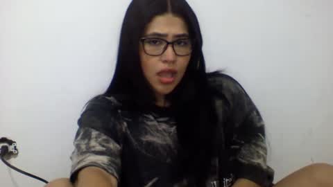 Snapshot of kion_and_valu chatting on September 19, 3:34 pm kion_and_valu online show from September 19, 3:34 pm