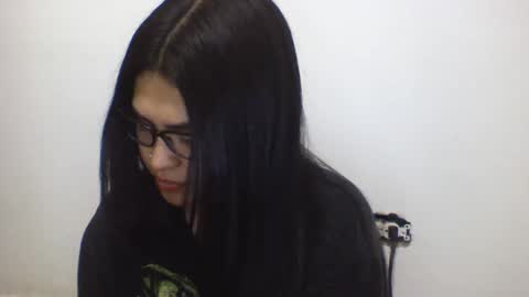 Snapshot of kion_and_valu chatting on October 10, 12:42 am kion_and_valu online show from October 10, 12:42 am