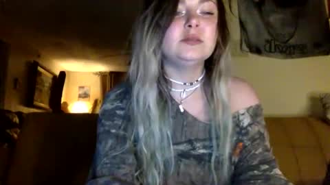 Snapshot of kipsy420 chatting on October 16, 1:28 am Kipsy Rose online show from October 16, 1:28 am