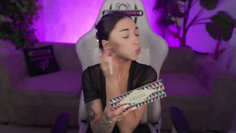 Snapshot of kira0541 chatting on March 3, 8:42 am Sweet girls online show from March 3, 8:42 am