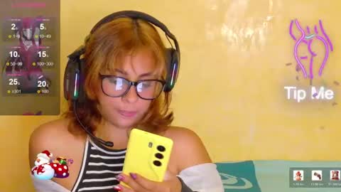 Snapshot of kira_adam chatting on July 13, 5:21 am Kira online show from July 13, 5:21 am