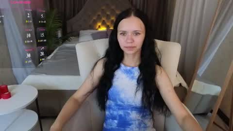 Snapshot of kira_bliss_ chatting on July 17, 1:34 am kira_bliss_ online show from July 17, 1:34 am