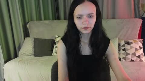 Snapshot of kira_bliss_ chatting on July 23, 1:30 am kira_bliss_ online show from July 23, 1:30 am