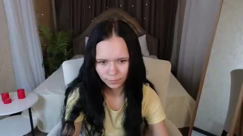 Snapshot of kira_bliss_ chatting on July 29, 1:26 am kira_bliss_ online show from July 29, 1:26 am