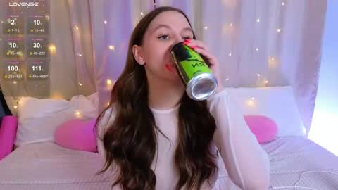 Kira Briis online show from April 27, 6:17 pm