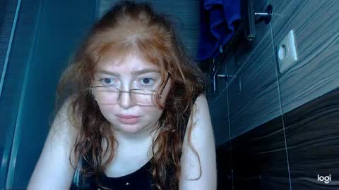 Snapshot of kira_foxy_ chatting on May 21, 8:54 am Kira online show from May 21, 8:54 am