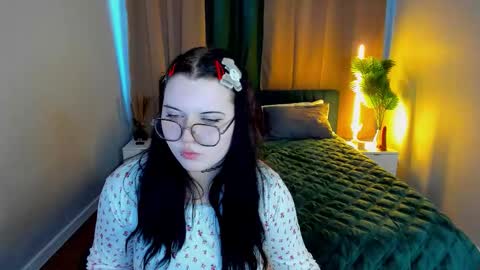 kira online show from March 8, 2:04 am