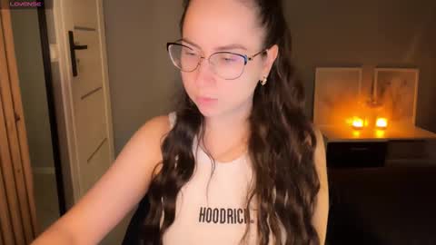 Snapshot of kira_nuru_queen chatting on February 13, 11:34 pm Kira online show from February 13, 11:34 pm