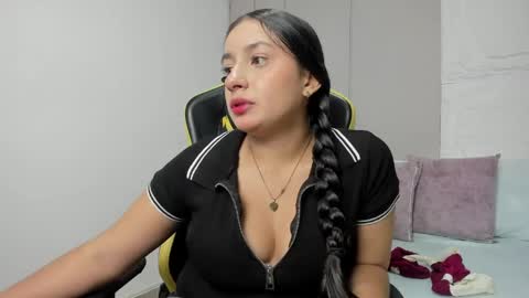 K I R A online show from April 28, 12:32 pm