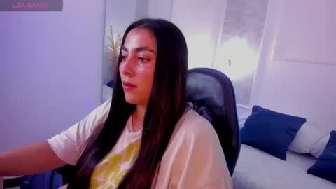 Snapshot of kira_villan chatting on May 27, 12:57 pm K I R A online show from May 27, 12:57 pm