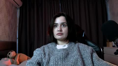 Snapshot of kira_yammy chatting on May 15, 11:45 pm Kira follow me online show from May 15, 11:45 pm