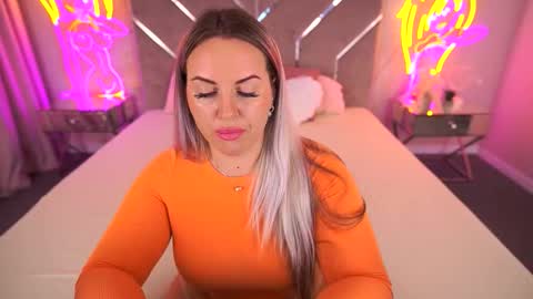 Kira online show from November 11, 10:10 pm