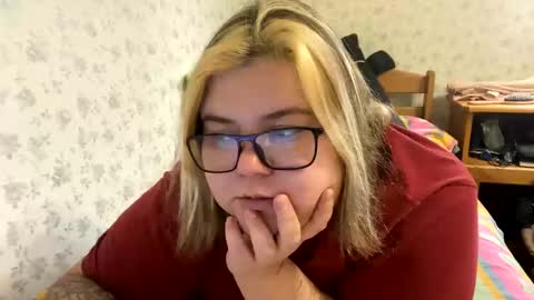 Just Kira online show from December 28, 10:03 am