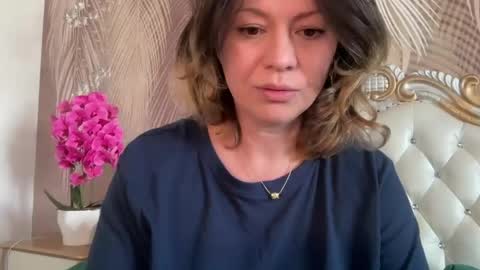 Snapshot of kiradivine chatting on May 7, 12:54 pm KiraDivine online show from May 7, 12:54 pm