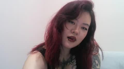 Snapshot of kiradrip chatting on June 21, 6:54 pm Kira online show from June 21, 6:54 pm