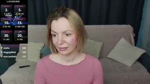 kiramartins cat online show from March 6, 3:52 pm