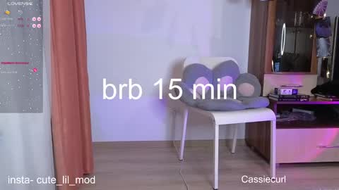 Snapshot of kiraturner chatting on February 28, 8:07 pm Kira cute online show from February 28, 8:07 pm