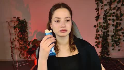 kiravair online show from March 19, 12:20 pm