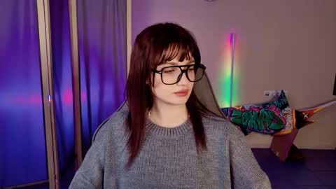 kiravair online show from April 10, 10:31 am