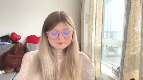 Snapshot of kirayume chatting on June 4, 1:33 am KiraYume online show from June 4, 1:33 am