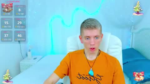 Snapshot of kireev_ chatting on December 2, 9:06 pm online show from December 2, 9:06 pm