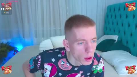 Snapshot of kireev_ chatting on December 10, 6:33 am online show from December 10, 6:33 am