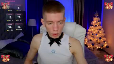 Snapshot of kireev_ chatting on December 21, 8:28 am online show from December 21, 8:28 am