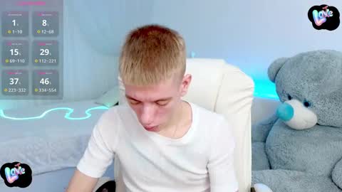 Snapshot of kireev_ chatting on February 8, 7:27 pm online show from February 8, 7:27 pm