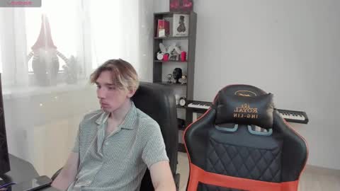 Kirill and Andrey online show from February 5, 12:38 pm