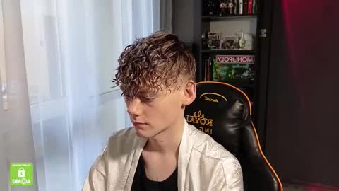 Kirill and Andrey online show from November 9, 12:14 pm