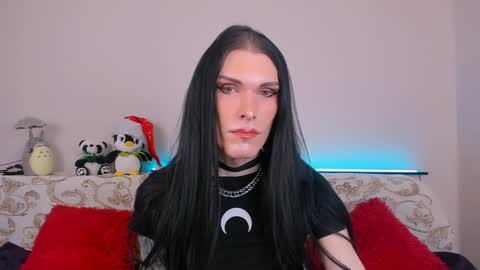 Kira online show from December 8, 3:00 am