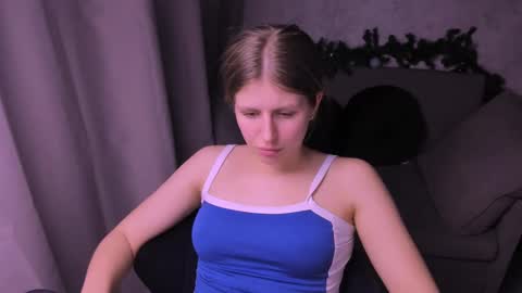 Snapshot of kirraa_ chatting on January 11, 12:12 am Kira online show from January 11, 12:12 am