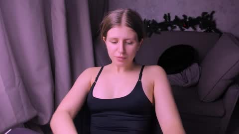 Snapshot of kirraa_ chatting on January 16, 6:59 pm Kira online show from January 16, 6:59 pm