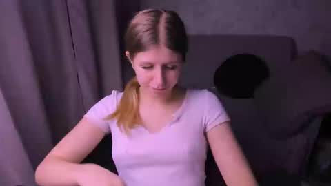 Snapshot of kirraa_ chatting on January 28, 7:53 pm Kira online show from January 28, 7:53 pm