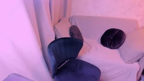 Snapshot of kirraa_ chatting on February 1, 9:40 pm Kira online show from February 1, 9:40 pm