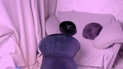 Snapshot of kirraa_ chatting on February 25, 10:39 pm Kira online show from February 25, 10:39 pm